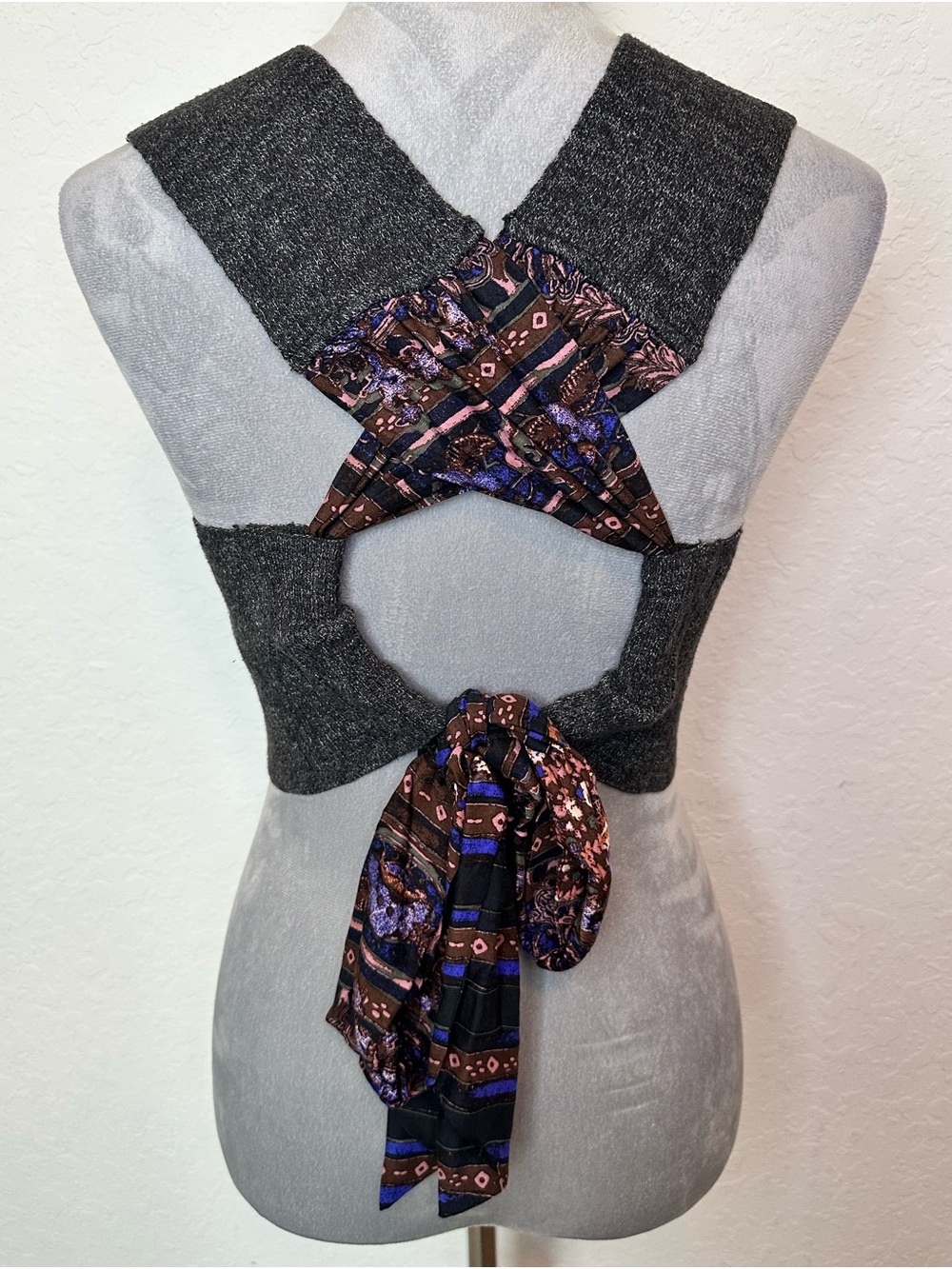 Anthropologie Ribbed Knit Open Back Tie Crop Top Gray Metallic Medium